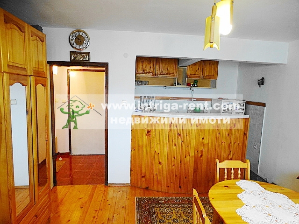Two-room monolithic apartment for rent, located in the Voivodski neighborhood of Haskovo.