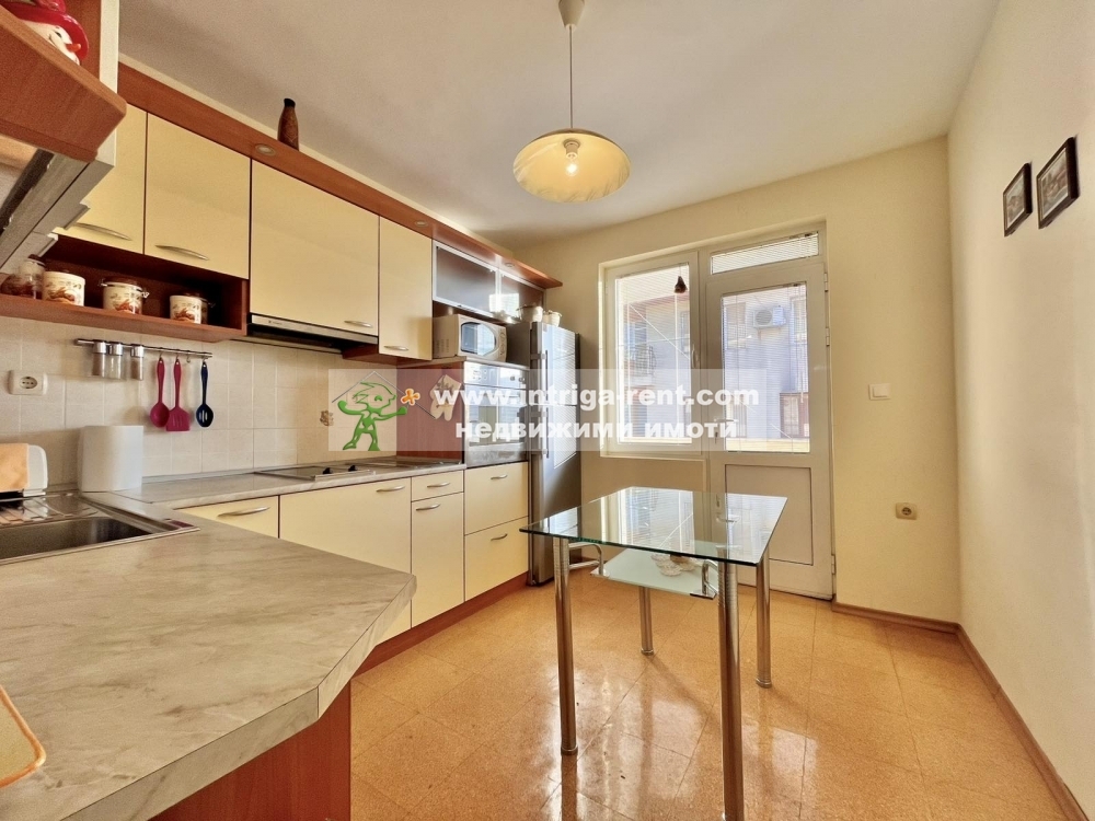 Ideal for a family: Furnished home in a preferred location! Three-room, fully furnished apartment for rent in the Druzhba neighborhood, Haskovo, near the 2nd and 3rd polyclinics.