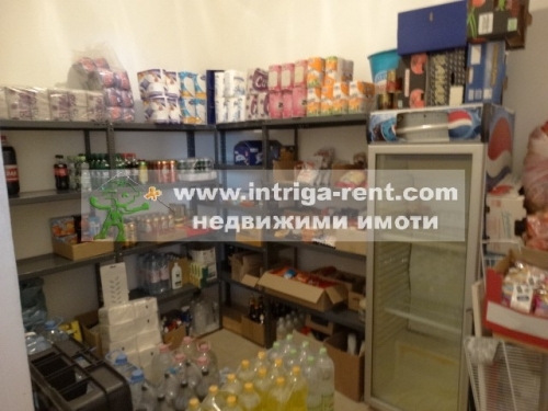 Торговый объект — магазин продовольственных товаров на продажу/в аренду в кв. „Воеводски“, г. Хасково.