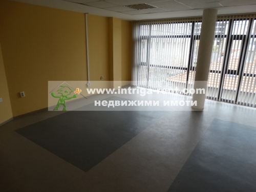 Offices for rent in a luxury business building, situated in the heart of Haskovo.