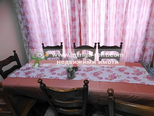 Three-room monolithic apartment for rent, located in the Ovcharski neighborhood of the city of Haskovo.