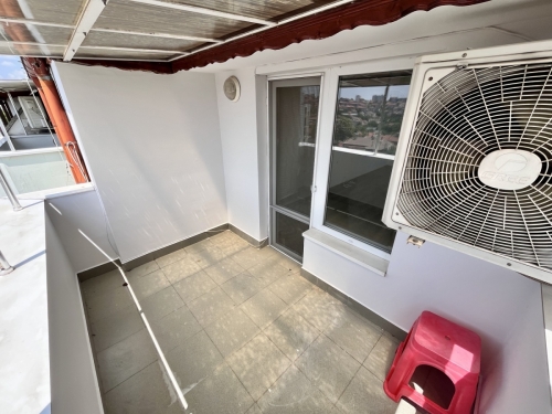 Sun, space and style near Kenana Park - an apartment you'll fall in love with!