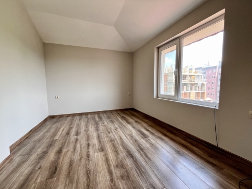 Sun, space and style near Kenana Park - an apartment you'll fall in love with!