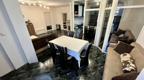 Classic cozy home with a fireplace and three bedrooms - an urban retreat in the center of Haskovo!