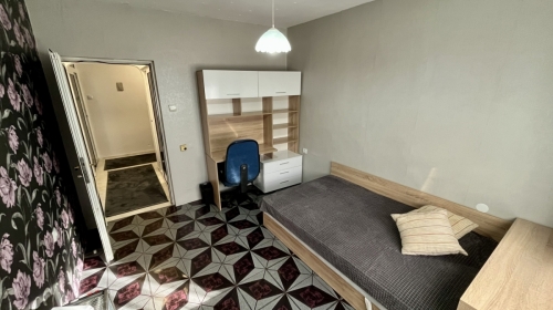 Classic cozy home with a fireplace and three bedrooms - an urban retreat in the center of Haskovo!