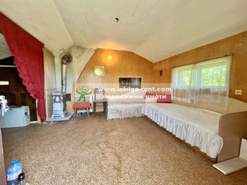 Your idyll in Kenana! A two-story villa with a yard, ready for renovation!