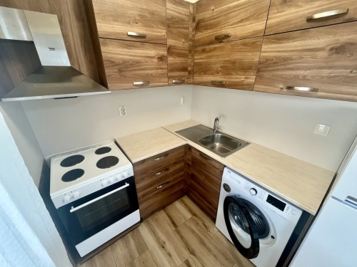 Excellent, bright, tidy home! Three-room furnished apartment FOR RENT, located in the Druzhba district of the town of Haskovo.