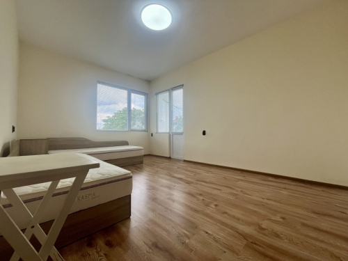 Excellent, bright, tidy home! Three-room furnished apartment FOR RENT, located in the Druzhba district of the town of Haskovo.