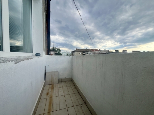 Excellent, bright, tidy home! Three-room furnished apartment FOR RENT, located in the Druzhba district of the town of Haskovo.