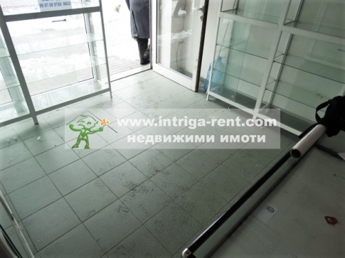Strategic commercial property!!! Industrial goods shop for rent in the very center of the city of Haskovo.