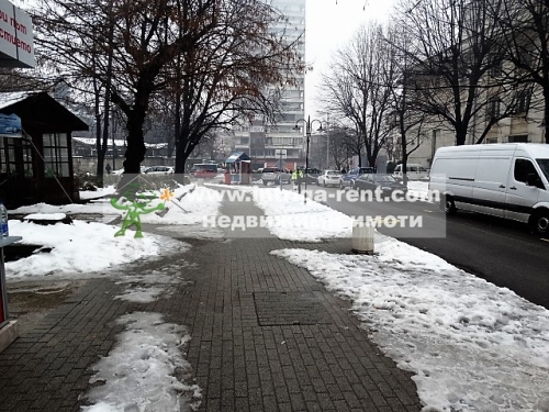 Strategic commercial property!!! Industrial goods shop for rent in the very center of the city of Haskovo.