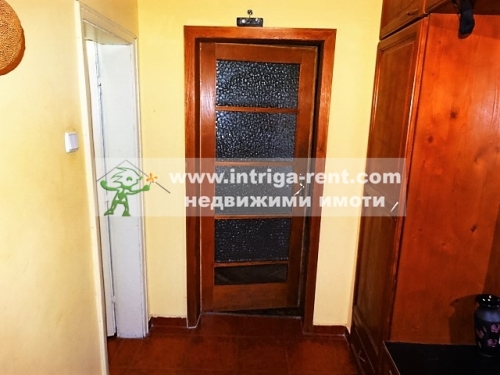 Four-room monolithic apartment for rent, located in the very center of the city of Haskovo.