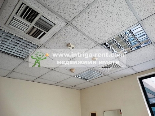Store for industrial goods for rent, located in the prime city center of Haskovo.