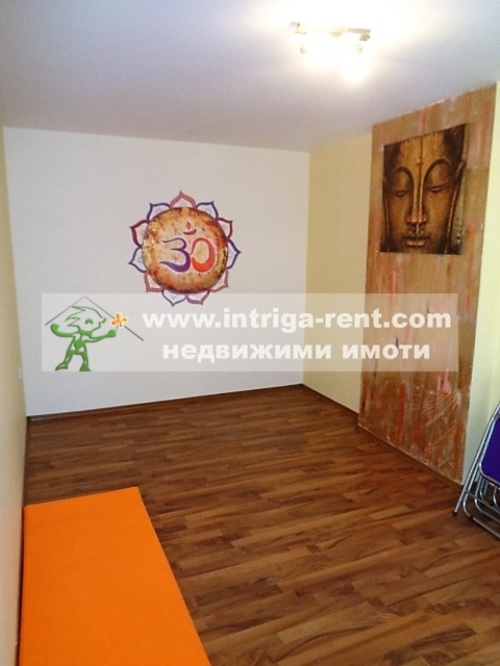 HALL FOR ADMINISTRATIVE AND RECREATIONAL ACTIVITY FOR RENT, located in the Uchilishni neighborhood of the city of Haskovo.