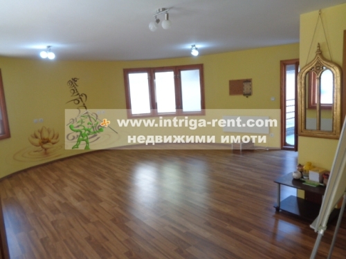 HALL FOR ADMINISTRATIVE AND RECREATIONAL ACTIVITY FOR RENT, located in the Uchilishni neighborhood of the city of Haskovo.