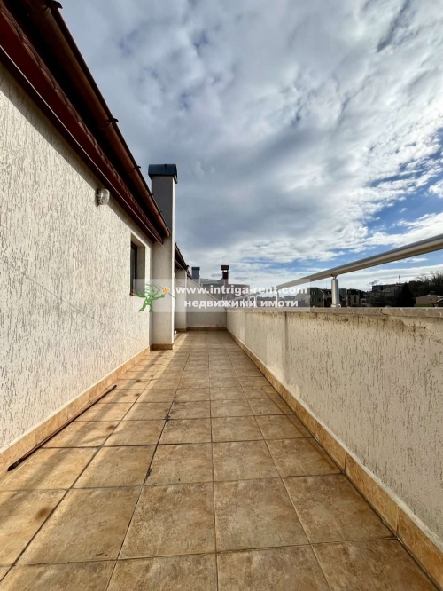 EXCLUSIVE!!! Elegant, new, luxurious, fully furnished monolithic apartment — maisonette for rent, located in the perfect center of Haskovo.