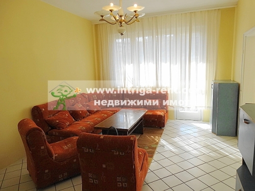 Four-room monolithic apartment for rent with the option to use a private garage, located in the elite Uchilishni neighborhood of Haskovo.