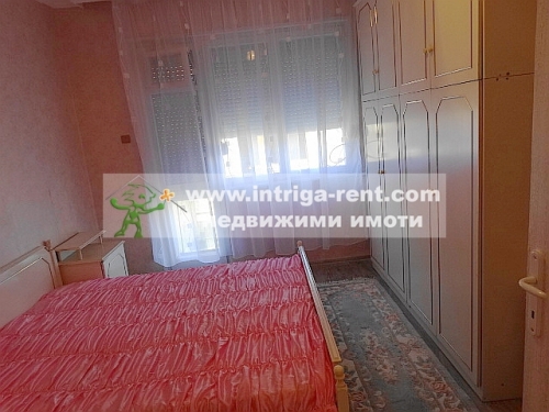 Four-room monolithic apartment for rent with the option to use a private garage, located in the elite Uchilishni neighborhood of Haskovo.
