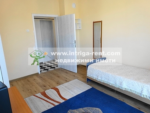 Four-room monolithic apartment for rent with the option to use a private garage, located in the elite Uchilishni neighborhood of Haskovo.