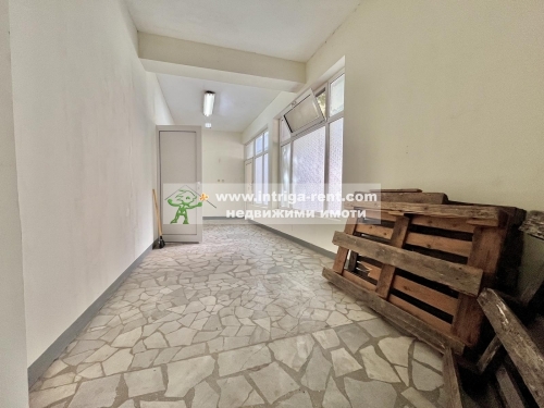 YOUR BUSINESS, A NEW START! Shop for food/industrial goods for rent, located in the Druzhba neighborhood of Haskovo.