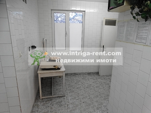 Commercial premises for rent, consisting of a fully equipped FOOD STORE, located in the Kameni district of the city of Haskovo.