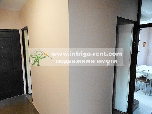 Three-room apartment for rent, located in a newly renovated residential building in the elite Lyuben Karavelov neighborhood, Haskovo.