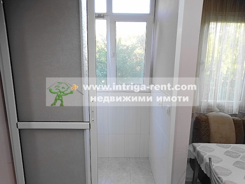 Three-room apartment for rent, located in a newly renovated residential building in the elite Lyuben Karavelov neighborhood, Haskovo.