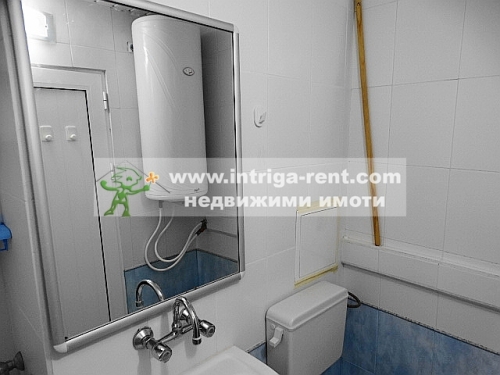 Three-room apartment for rent, located in a newly renovated residential building in the elite Lyuben Karavelov neighborhood, Haskovo.
