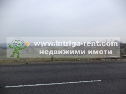 Урегулированный инвестиционный участок в местности Изгрев-Изток с выходом на Е-80, город Хасково.