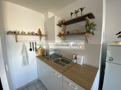 Three-room apartment for rent, located in a new, fully renovated residential building in the elite Lyuben Karavelov neighborhood, Haskovo.