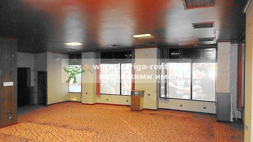 TOP LOCATION!!! An exceptionally attractive commercial property — a SHOP FOR INDUSTRIAL / FOOD PRODUCTS — located in the very center of Haskovo.