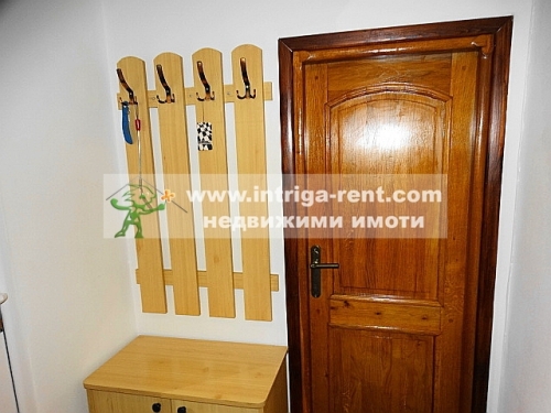 One-room furnished apartment for rent - studio, located in the elite Lyuben Karavelov neighborhood of the city of Haskovo.