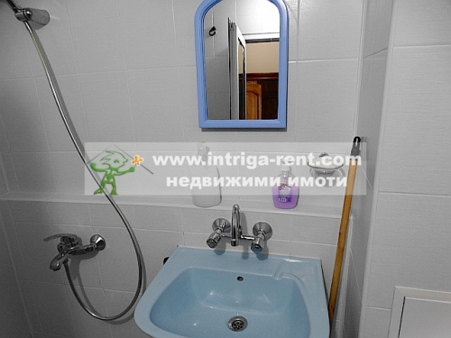One-room furnished apartment for rent - studio, located in the elite Lyuben Karavelov neighborhood of the city of Haskovo.