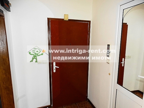 One-room furnished apartment for rent - studio, located in the elite Lyuben Karavelov neighborhood of the city of Haskovo.