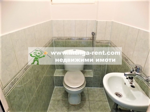 Three-room, semi-furnished apartment located in the Kamenni neighborhood of Haskovo.