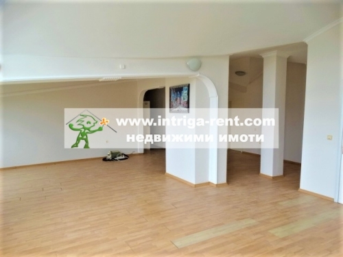 Three-room, semi-furnished apartment located in the Kamenni neighborhood of Haskovo.