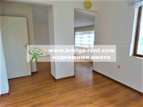 Three-room, semi-furnished apartment located in the Kamenni neighborhood of Haskovo.