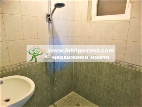 Three-room, semi-furnished apartment located in the Kamenni neighborhood of Haskovo.