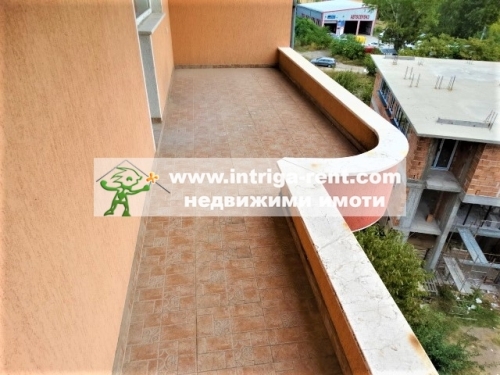 Three-room, semi-furnished apartment located in the Kamenni neighborhood of Haskovo.