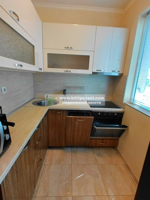Two-room, luxurious, fully furnished monolithic apartment for rent, located in the very center of Haskovo.