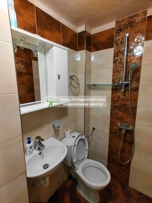 Two-room, luxurious, fully furnished monolithic apartment for rent, located in the very center of Haskovo.