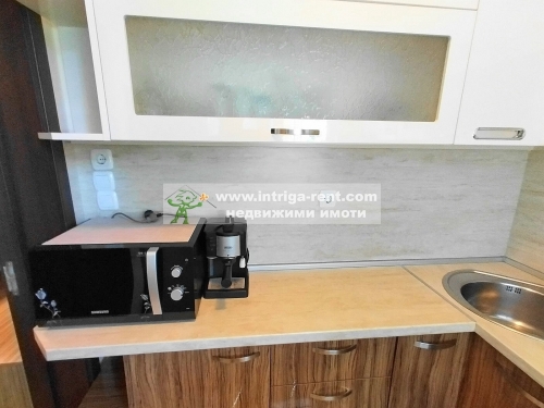 Two-room, luxurious, fully furnished monolithic apartment for rent, located in the very center of Haskovo.