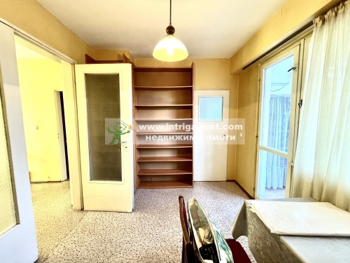 Large three-room furnished apartment for rent, located in the very center of the city of Haskovo.