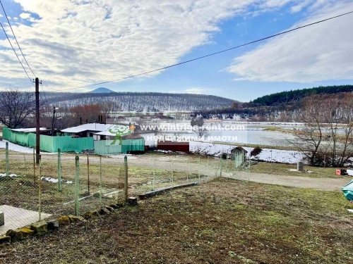 Действащ Рибарник, разположен в село Тракиец, общ.Хасково, обл.Хасково.