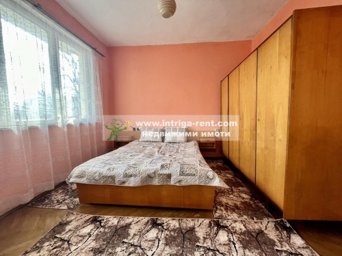 Three-room furnished apartment for rent, located in the Druzhba neighborhood of Haskovo.