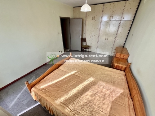 Residence with energy efficiency and amenities! Large, monolithic, furnished, two-room apartment for rent, located in the prestigious Lyuben Karavelov neighborhood of the city of Haskovo.