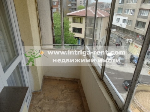 Three-room monolithic apartment for rent, located in the Uchilishni neighborhood of the city of Haskovo.